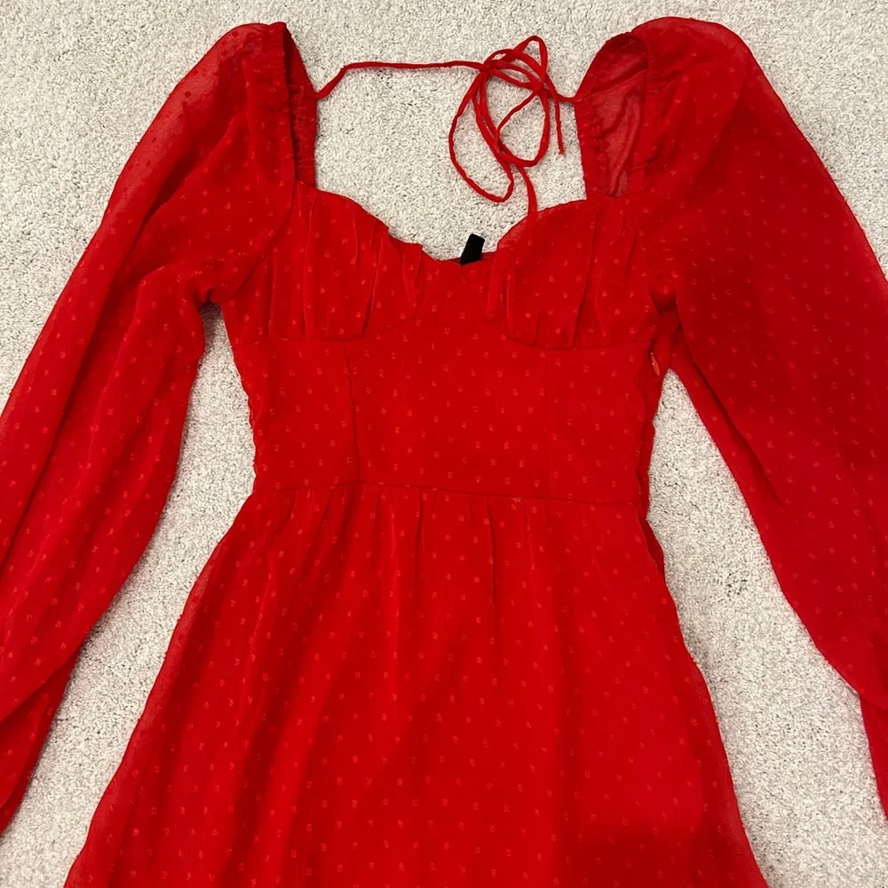 RED DRESS - Picture 2 of 6